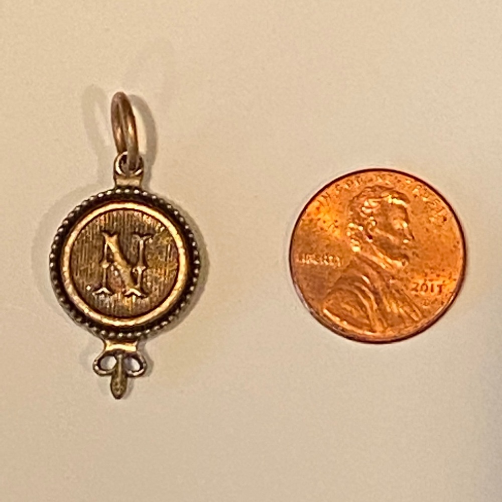 Grandmother’s Buttons “N” charm.